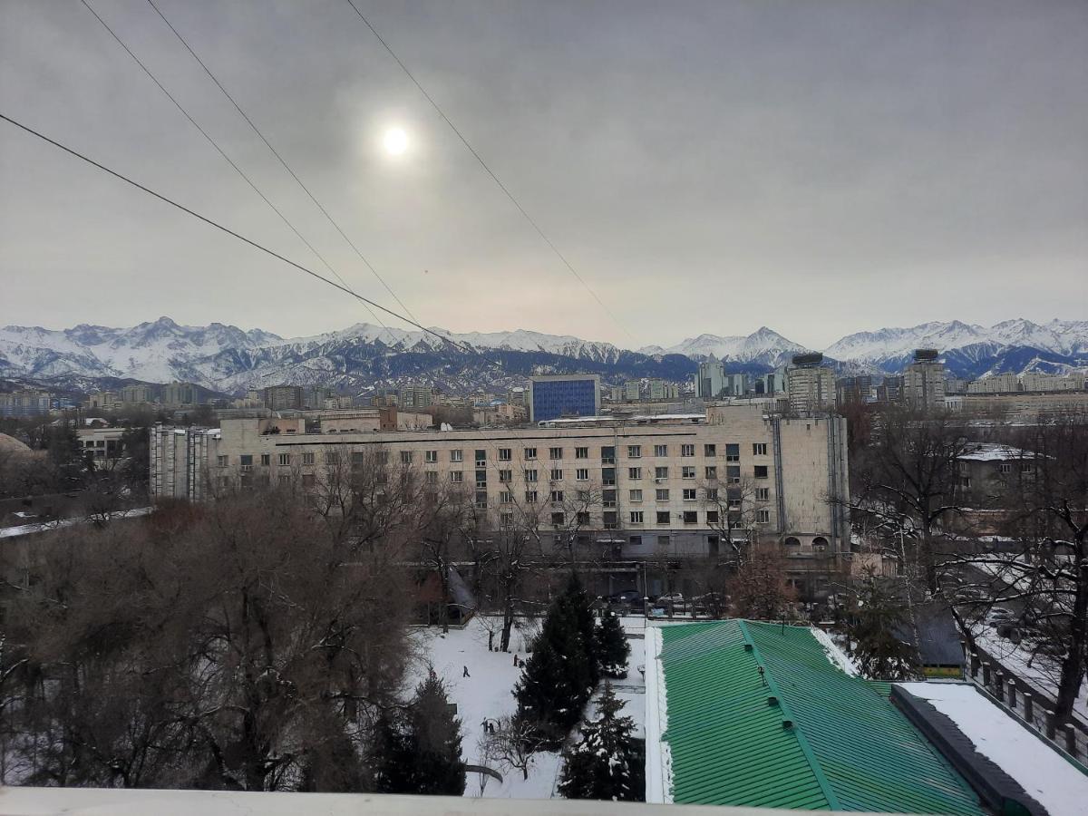 Apartment Shevchenko Panfilova Almaty Bagian luar foto