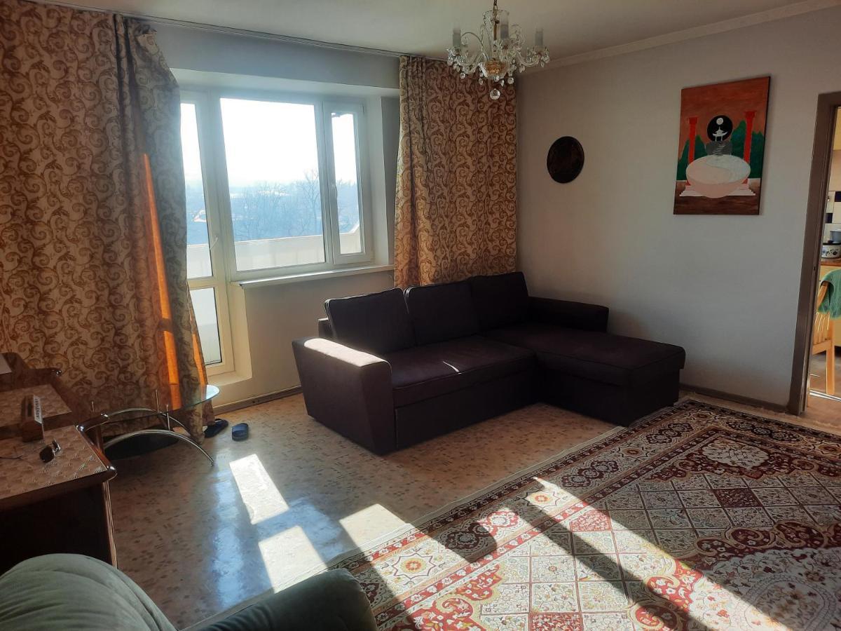 Apartment Shevchenko Panfilova Almaty Bagian luar foto