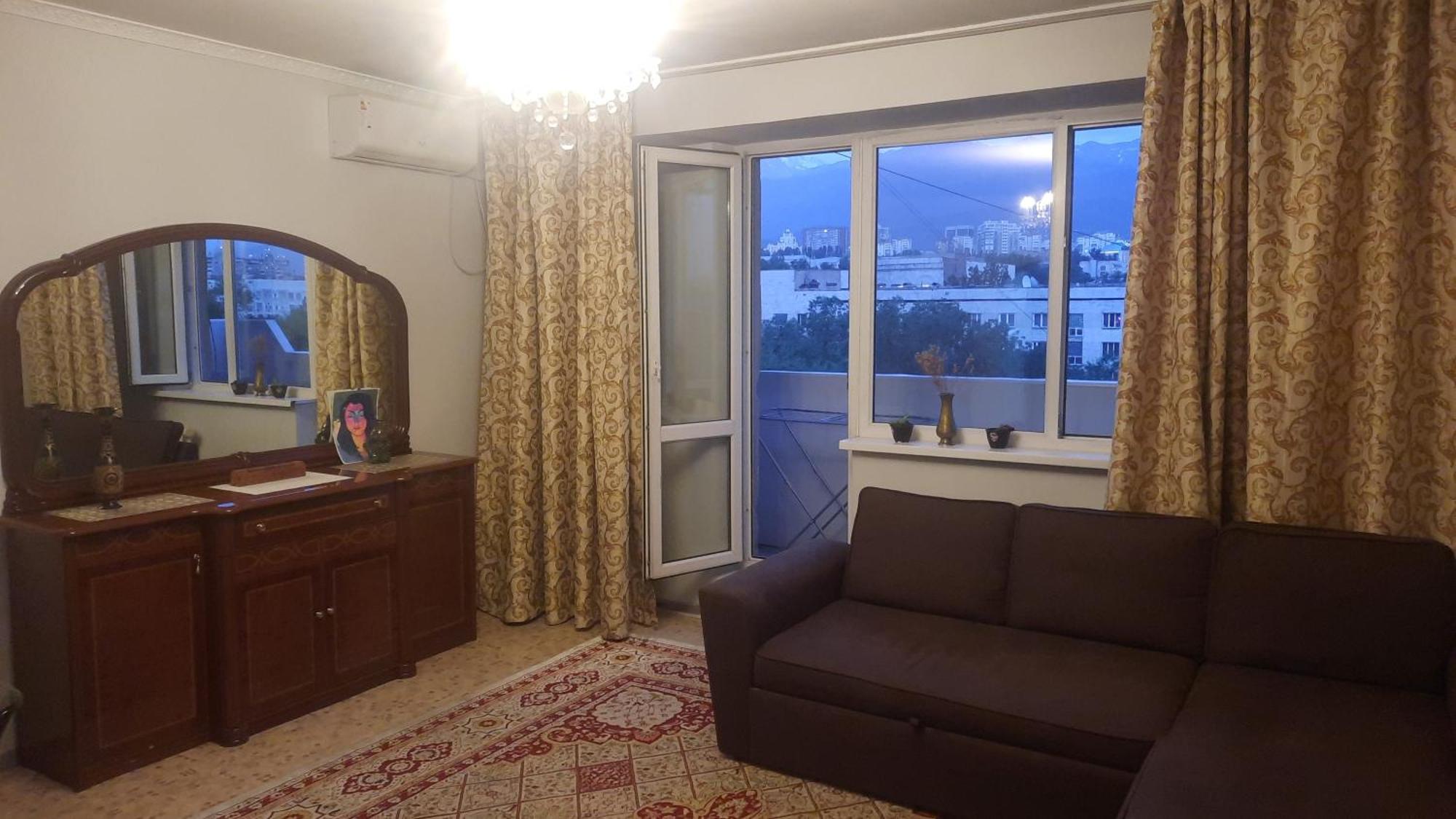 Apartment Shevchenko Panfilova Almaty Bagian luar foto